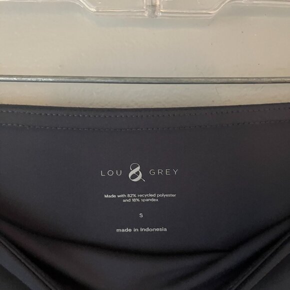 Lou & Grey Flare Leggings Gray Size S - Picture 2 of 7